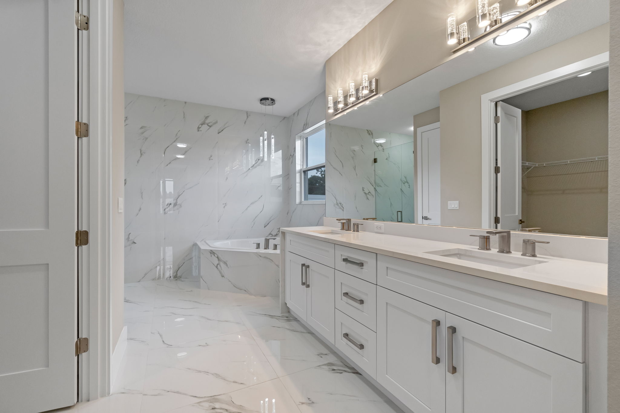 J & L Vision Homes