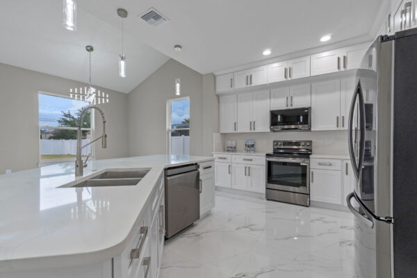 J & L Vision Homes