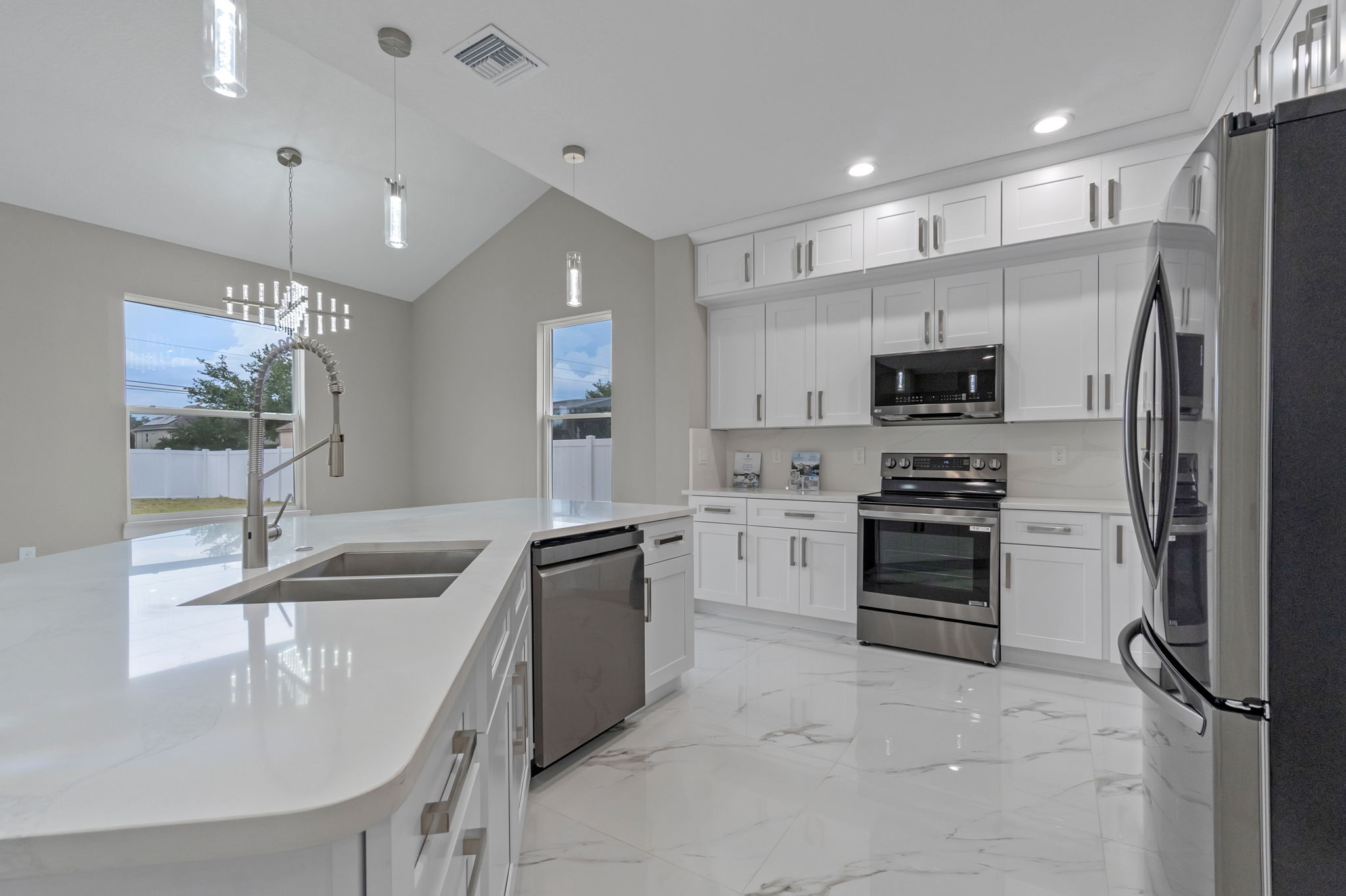 J & L Vision Homes
