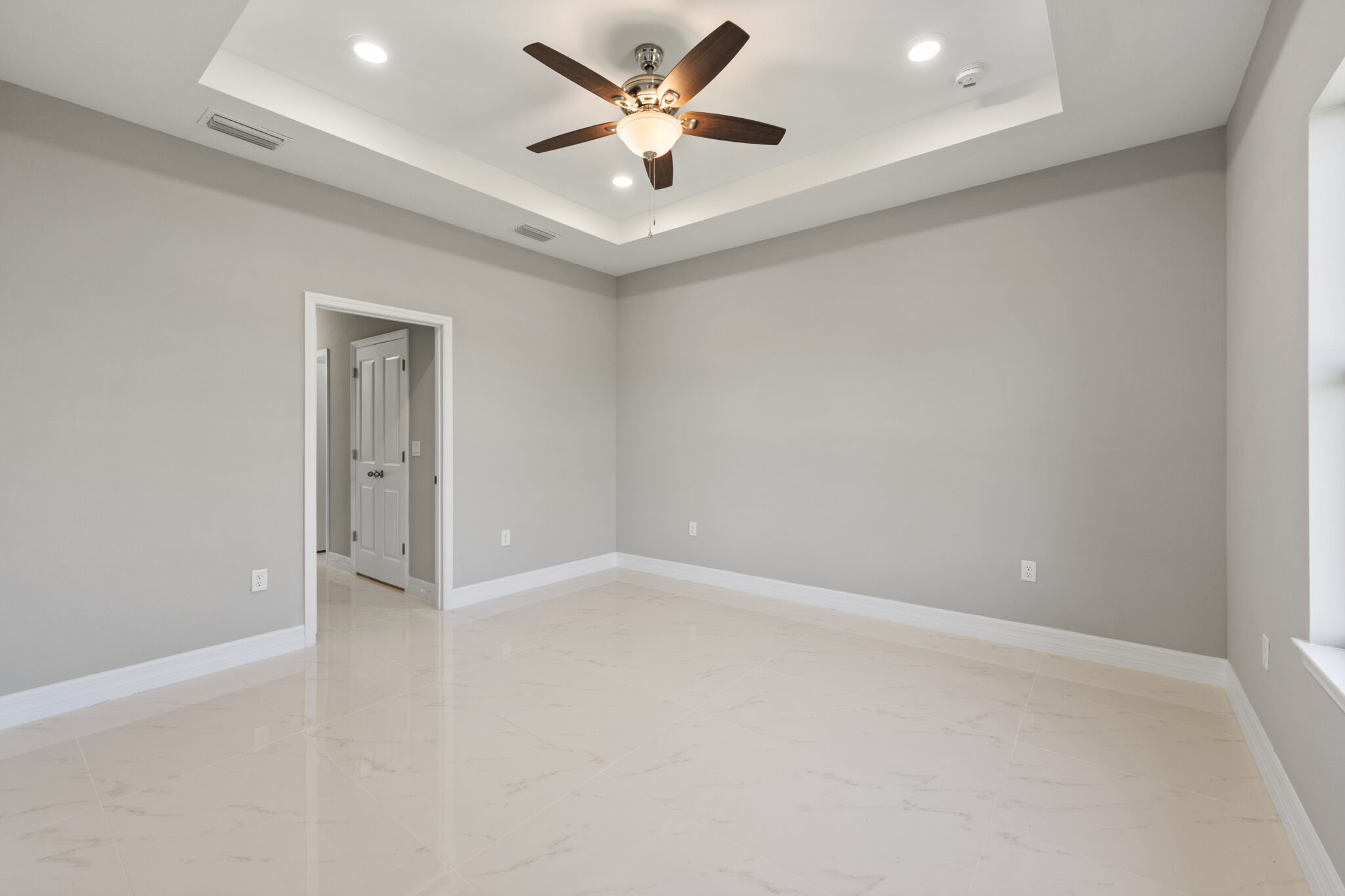 J & L Vision Homes
