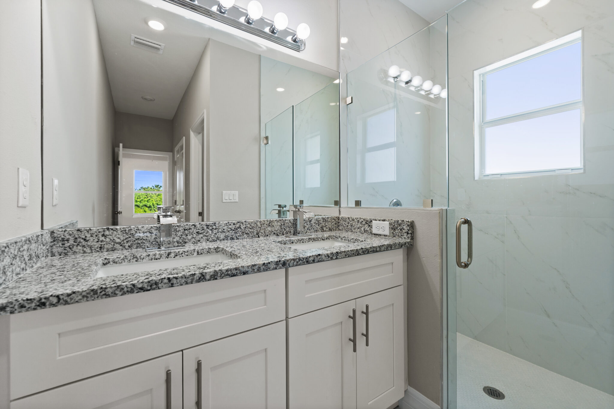 J & L Vision Homes